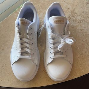 Adidas 🌹 advantage